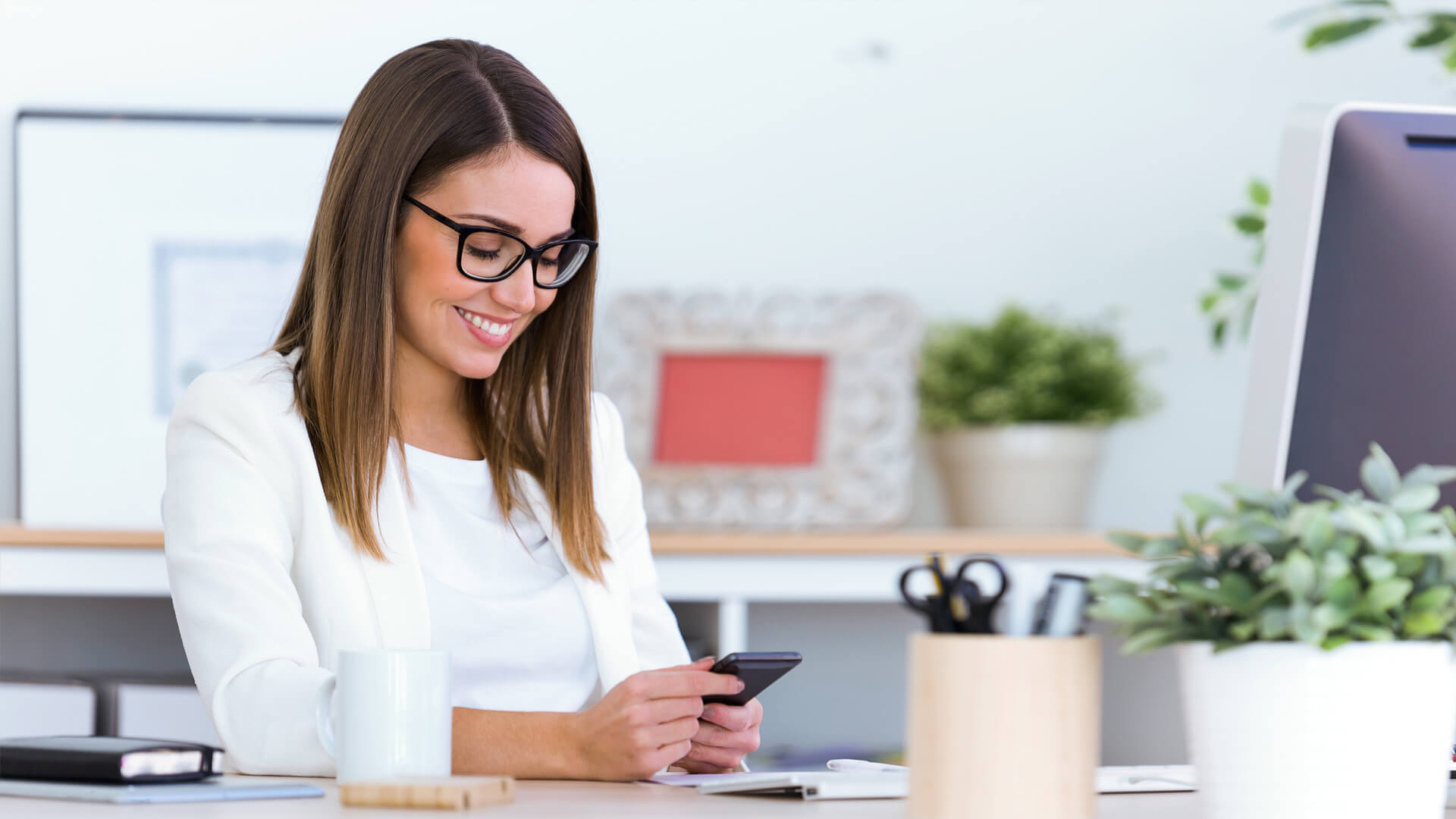 Invoice Without Opening a Business in Israel – Complete Guide 2026